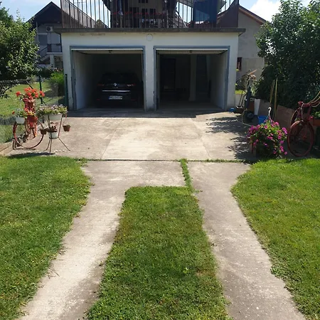 Guga Apartman Novi Sad Exterior photo